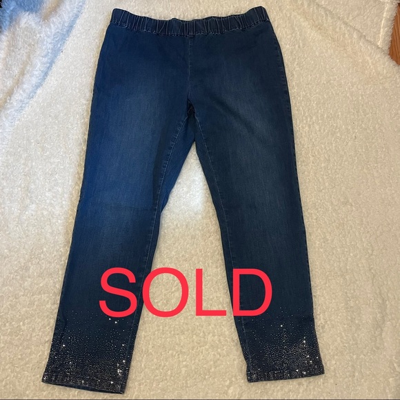 Soft Surroundings Denim - Soft Surroundings Dazzle Crop Jeans 1X Pull On Rhinestone Embellished